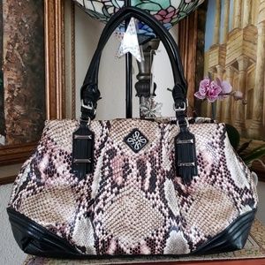 *PRICE DROP* Simply Vera Wang Purse